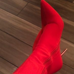 ****SOLD**** Gorgeous red sock booties